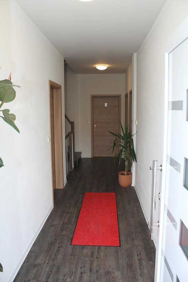 Hotel Pizzeria Da Beni Kochersteinsfeld 外观 照片